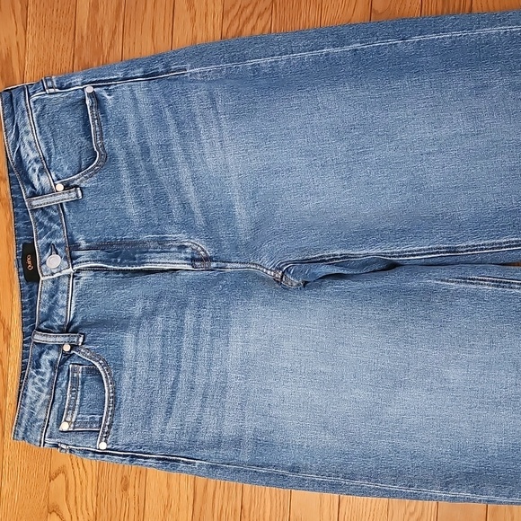 Quince Bella Stretch Relaxed Straight Jeans - Picture 6 of 12